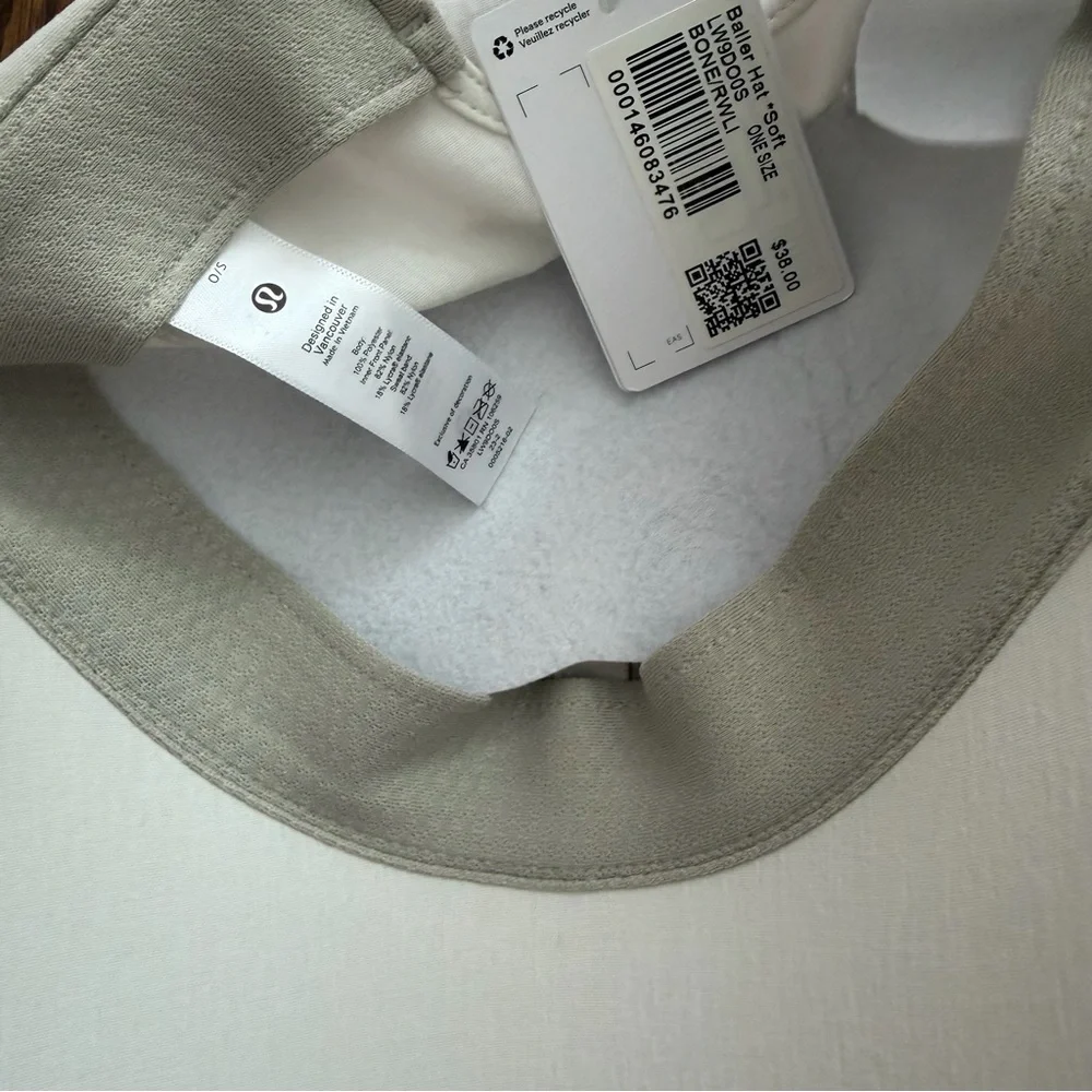 Lululemon baller hat (soft) New